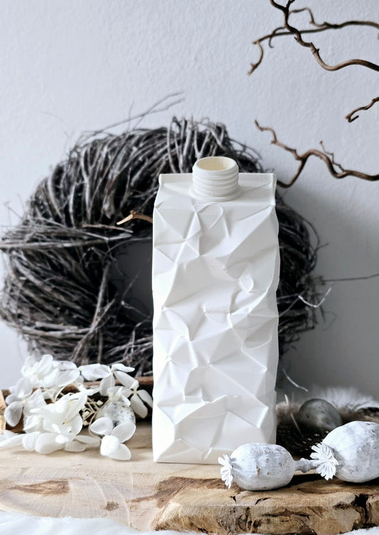 Milchtüte Vase